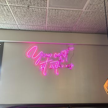 Jay Jay's Bistro - Inside - Mediterranean Near Me - Troy, Michigan