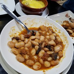 Las Palmas - Fabada con Chorizo and meatball in mustard sauce.