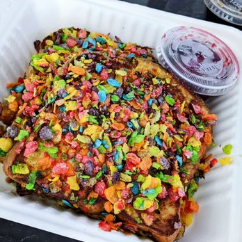 Flo - Fruity Pebbles French Toast - Breakfast & Brunch Near Me - Chicago, Illinois