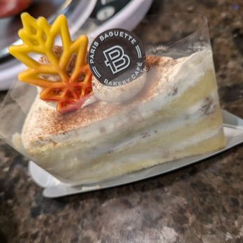 Paris Baguette - Maple pecan cake - Coffee & Tea Near Me - Lynnwood, Washington Paris Baguette - Maple pecan cake - Coffee & Tea Near Me - Lynnwood, Washington