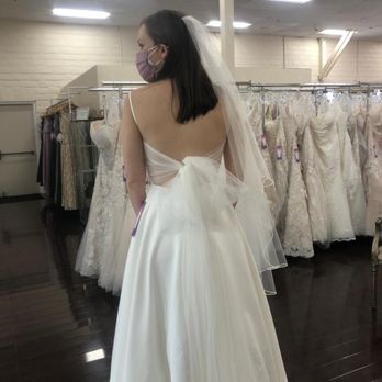 Thuy's Pro Bridal Alterations - Original back of the dress - Sewing & Alterations Near Me - Milpitas, California Thuy's Pro Bridal Alterations - Original back of the dress - Sewing & Alterations Near Me - Milpitas, California