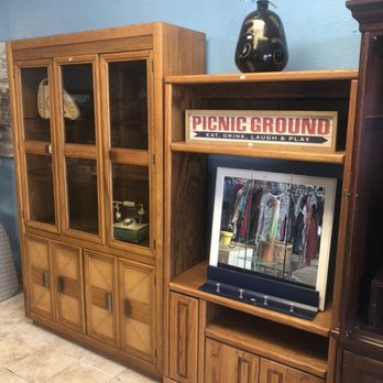 D&D Resale Shop - Furniture - Thrift Stores Near Me - Benbrook, Texas