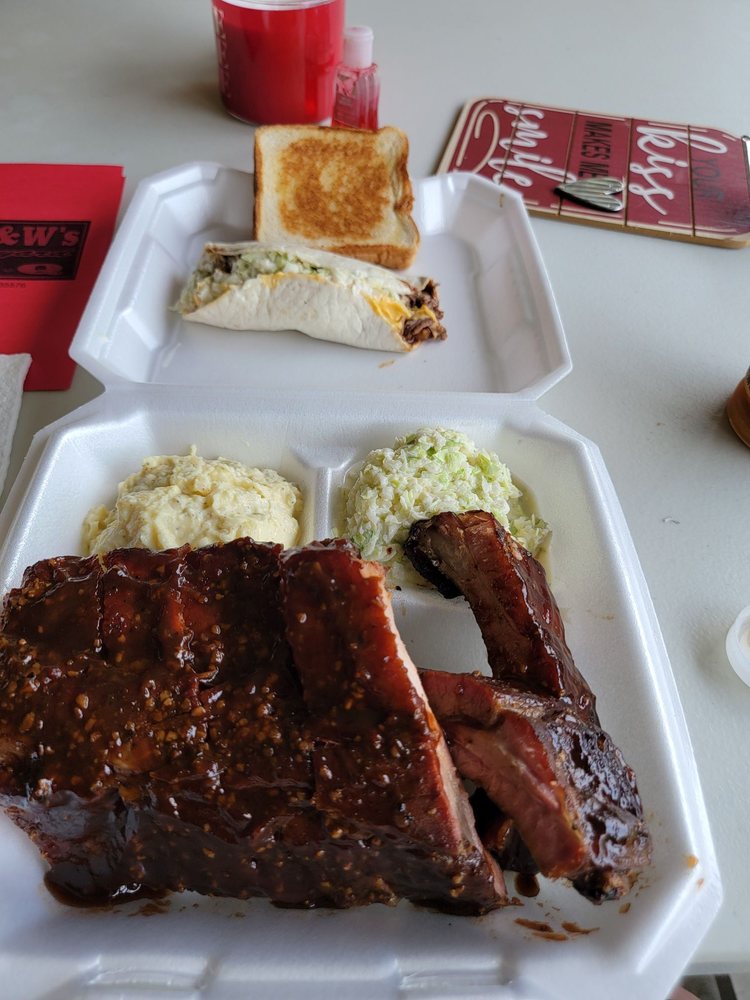 D & W’S BACKYARD BBQ Updated August 2024 67 Stembridge Rd, Millport