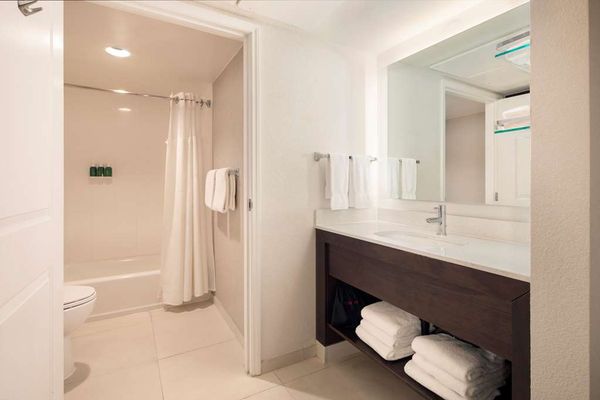 Sonesta ES Suites Fresno by null