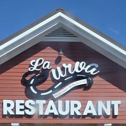 La Curva Peruvian Chicken Tex-Mex Bar & Grill