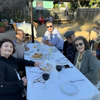 Arnoldi’s Cafe - Pre-dinner Calamari & Martinis in a garden setting - Italian Near Me - Santa Barbara, California