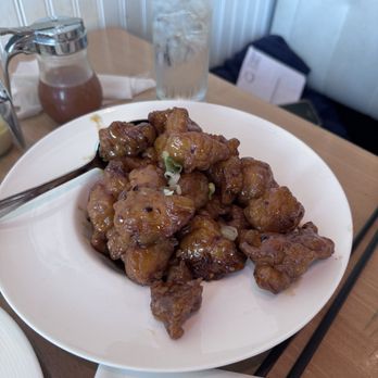 Little Wok - Orange Chicken - Chinese Near Me - Evanston, Illinois