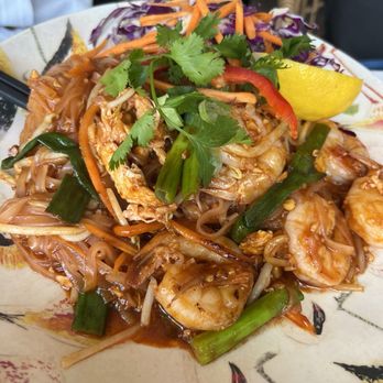 Thai Table  - Pad Thai Shrimp - Thai Near Me - Berkeley, California