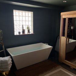 Sneha Yoga and Wellness Collective - Cold plunge and sauna