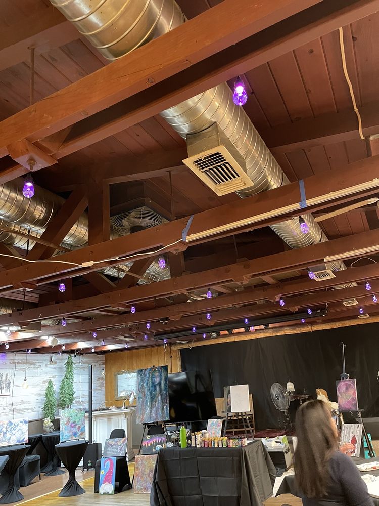 LIVE OAK TAVERN Updated August 2024 24 Photos 4195 Taylor Rd