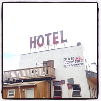 TWIN CITIES HOTEL - Bars Near Me - Longview, Alberta