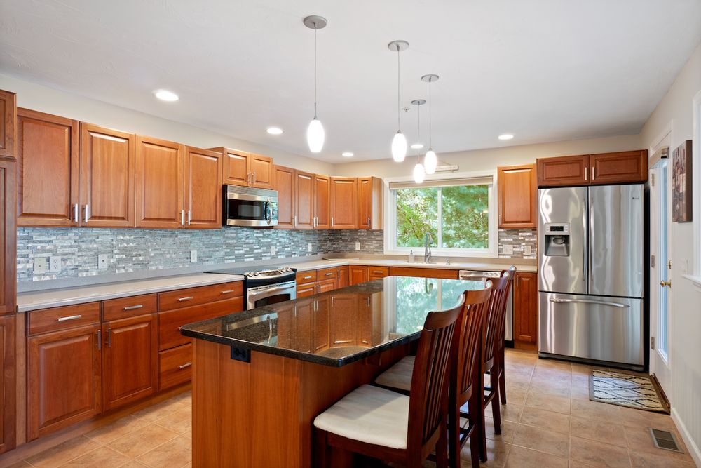 PREMEER REAL ESTATE 31 Photos 40 Douglas St, Uxbridge, Massachusetts Real Estate Services