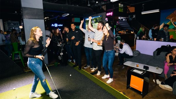 Five Iron Golf by null