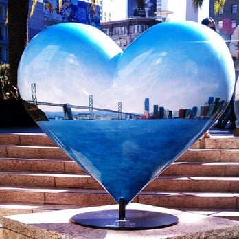 Union Square - Union square on a beautiful day - Public Markets Near Me - San Francisco, California Union Square - Union square on a beautiful day - Public Markets Near Me - San Francisco, California