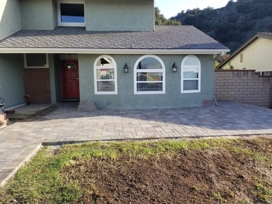 Rowland Pavers - This 5 paver design is from Orco pavers and we did this job in the city of Rowland Heights. Excellent choice going with pavers in this area that's on a hill because pavers don't crack and are more flexible.