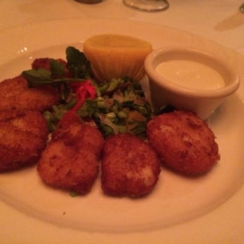 Hy's Steak House - Scallops katsu appetizer - Steakhouses Near Me - Honolulu, Hawaii