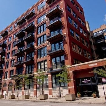 Amanda McMillan - @properties - Real Estate Agents Near Me - Chicago, Illinois
