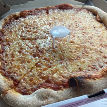 Gil's Pizzas - Pizza Near Me - Baltimore, Maryland