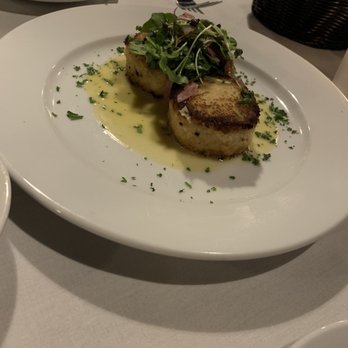 Russell's Restaurant - Crab cakes - Steakhouses Near Me - Bothell, Washington Russell's Restaurant - Crab cakes - Steakhouses Near Me - Bothell, Washington