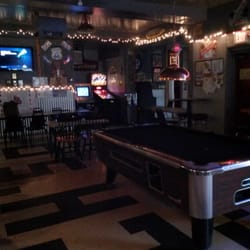 Yellow Dog Saloon & Grill - Pool hall.