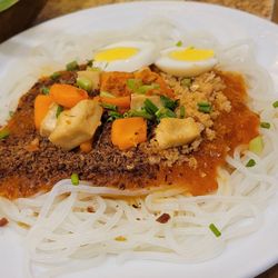 Buddy's Pancit Lucban - Palabok