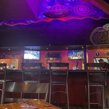 Alien Brew Pub - The bar - Burgers Near Me - Albuquerque, New Mexico