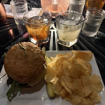 Marion Hose Bar - Gluten free burger - Gastropubs Near Me - Jim Thorpe, Pennsylvania