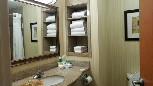 Holiday Inn Express & Suites Pryor, an IHG Hotel by null
