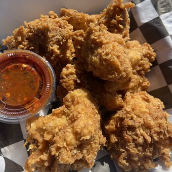 San Jeanetta's Table - Cauliflower Wings* - Desserts Near Me - Cincinnati, Ohio San Jeanetta's Table - Cauliflower Wings* - Desserts Near Me - Cincinnati, Ohio