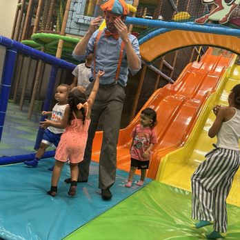 Joe's Character Parties - Blippi Playing with Kids - Party Characters Near Me Joe's Character Parties - Blippi Playing with Kids - Party Characters Near Me
