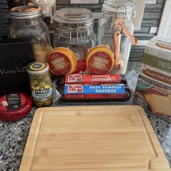 Gourmet Gift Basket - This was everything received. No knife, not bamboo, no glass... 3 goudas. LOW SODIUM OLIVES. No truffle anything. Total false advertisement - Gift Shops Near Me - Kingston, New Hampshire Gourmet Gift Basket - This was everything received. No knife, not bamboo, no glass... 3 goudas. LOW SODIUM OLIVES. No truffle anything. Total false advertisement - Gift Shops Near Me - Kingston, New Hampshire