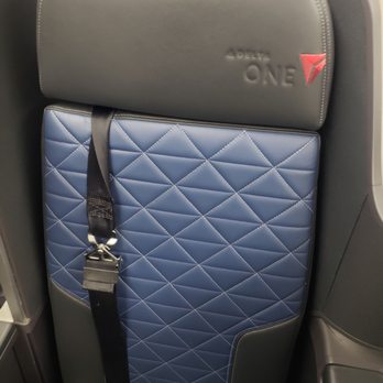 Delta Air Lines - First class - Airlines Near Me - Denver, Colorado