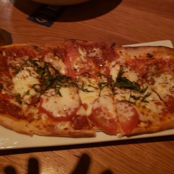Bulla Gastrobar - Margarita flatbread - Spanish Near Me - Plano, Texas