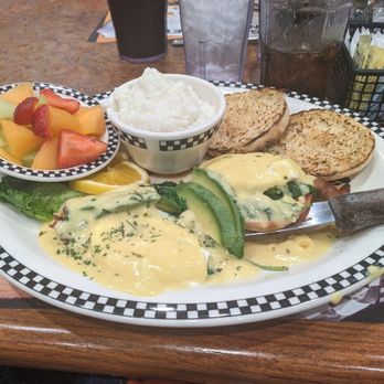 Black Bear Diner Tempe - Breakfast & Brunch Near Me - Tempe, Arizona
