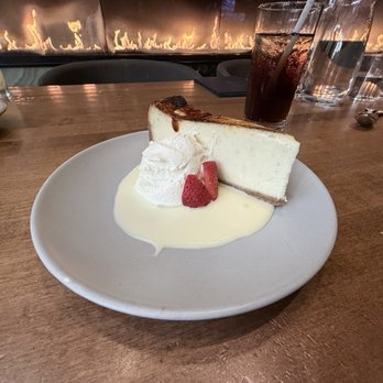 Earls Kitchen + Bar - New American Near Me - Bellevue, Washington Earls Kitchen + Bar - New American Near Me - Bellevue, Washington