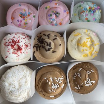 SusieCakes - Menlo Park - Desserts Near Me - Menlo Park, California