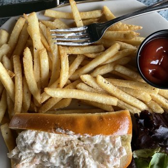 Brocks Riverside Grill - Crab and Shrimp Roll - Bars Near Me - Fredericksburg, Virginia Brocks Riverside Grill - Crab and Shrimp Roll - Bars Near Me - Fredericksburg, Virginia