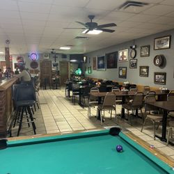 Val Tavern