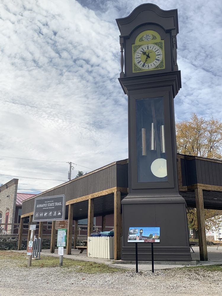 WORLD’S LARGEST GRANDFATHER CLOCK Updated May 2024 223 Milwaukee St