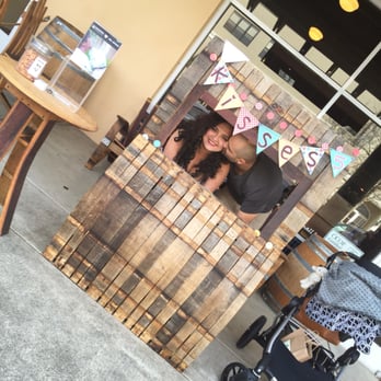 Hawley Winery - Kissing booth! How cute is this!? - Wine Tasting Room Near Me - Healdsburg, California Hawley Winery - Kissing booth! How cute is this!? - Wine Tasting Room Near Me - Healdsburg, California