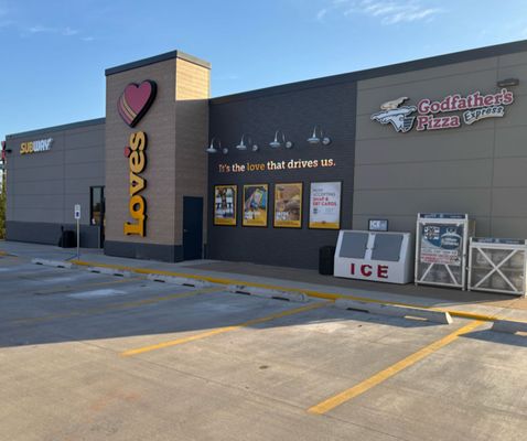 Love's Country Store