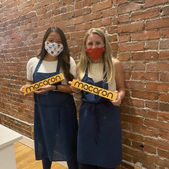 Macaron Bar - Intro to Macaron classes offered - Macarons Near Me - Indianapolis, Indiana