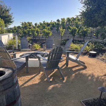 The New Inn - Hotels Near Me - Temecula, California