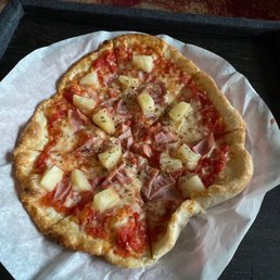 Hawaiian pizza