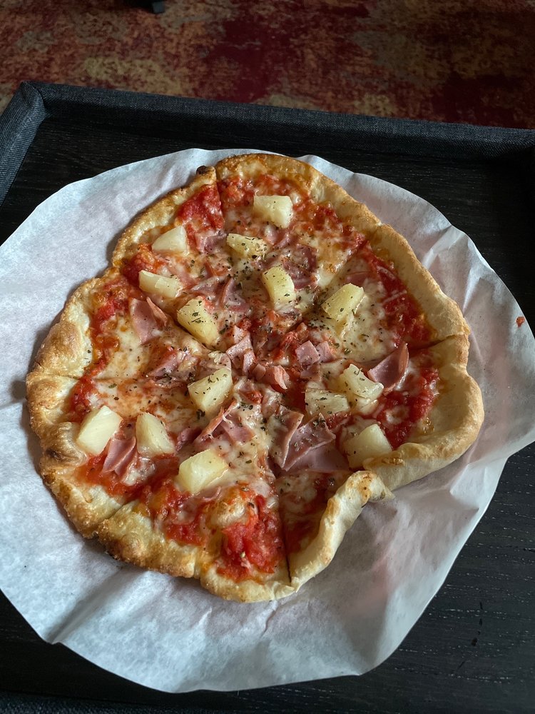 MAGOO’S PIZZA Updated October 2024 Des Moines, Iowa Food Trucks