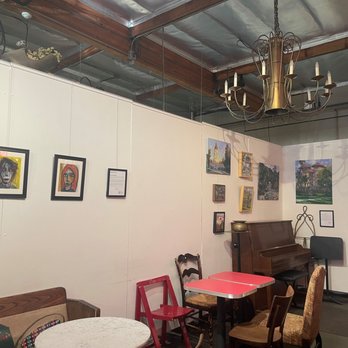 Jones Coffee Roasters - Love the funky décor. - Coffee Roasteries Near Me - Pasadena, California