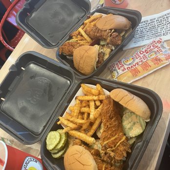 Dave's Hot Chicken - Dave's #2 2 Sliders w/ Fries - Chicken Shop Near Me - Gainesville, Florida