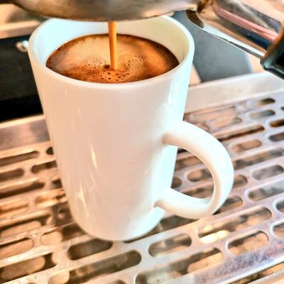 caffe d'bolla by null