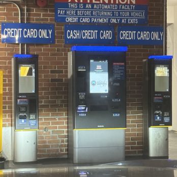 Twiggs Street Garage - Paying station - Parking Near Me - Tampa, Florida