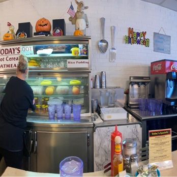 Mac's Restaurant - Diners Near Me - Park Ridge, Illinois